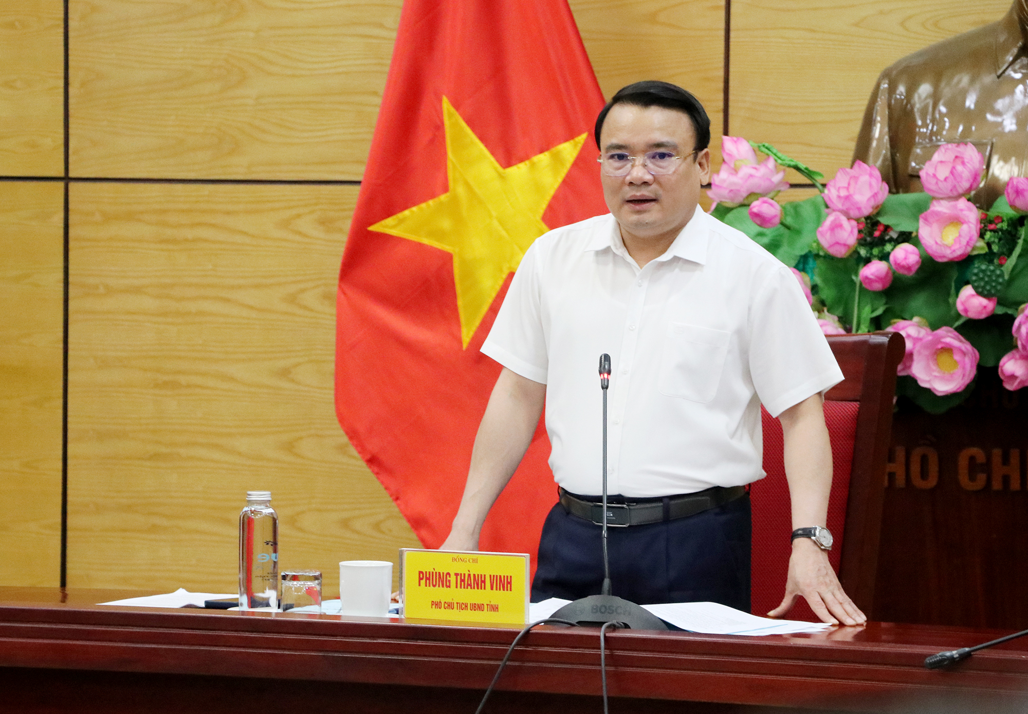 Anh-tin-bai